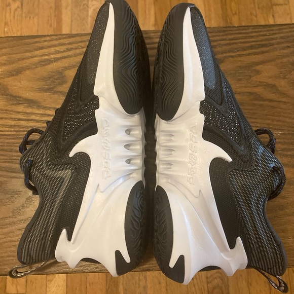 Brand new in the box Nike Men Cosmic Unity 2. - Picture 3 of 6